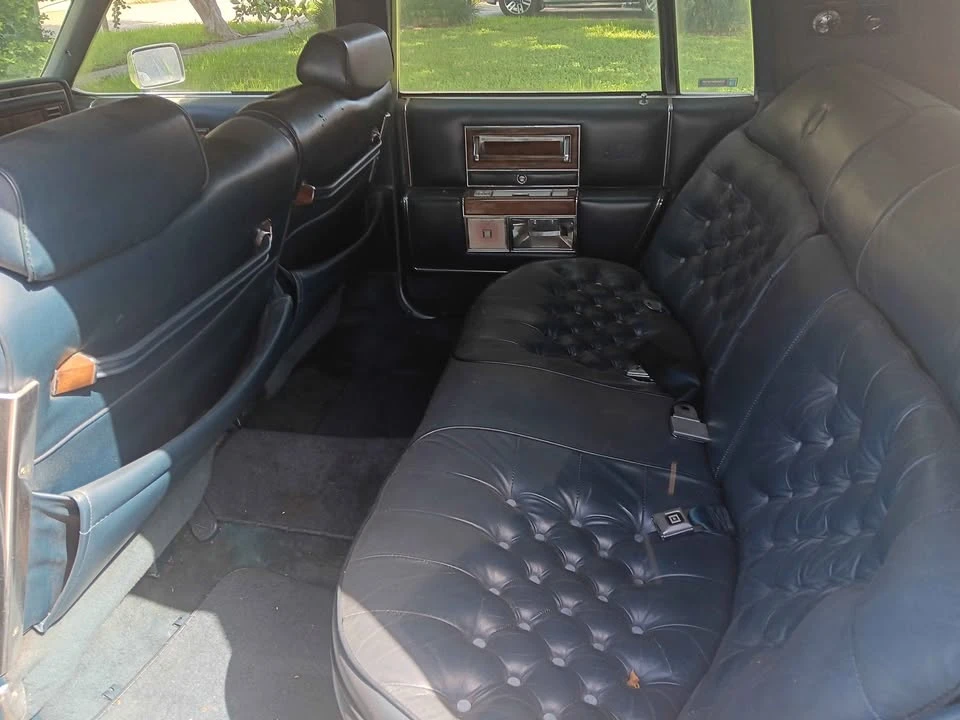 1986 Cadillac Brougham - Image 2 of 6