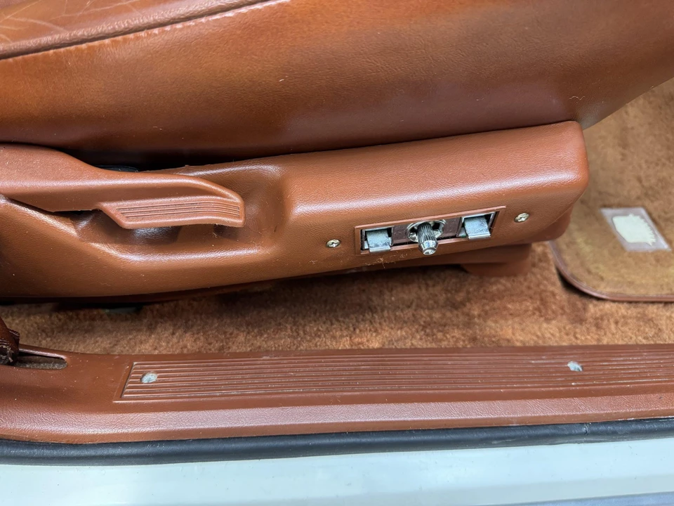 1986 Cadillac Cimarron - Image 20 of 31