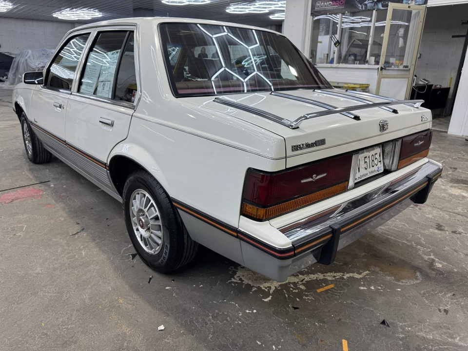 1986 Cadillac Cimarron - Image 7 of 31