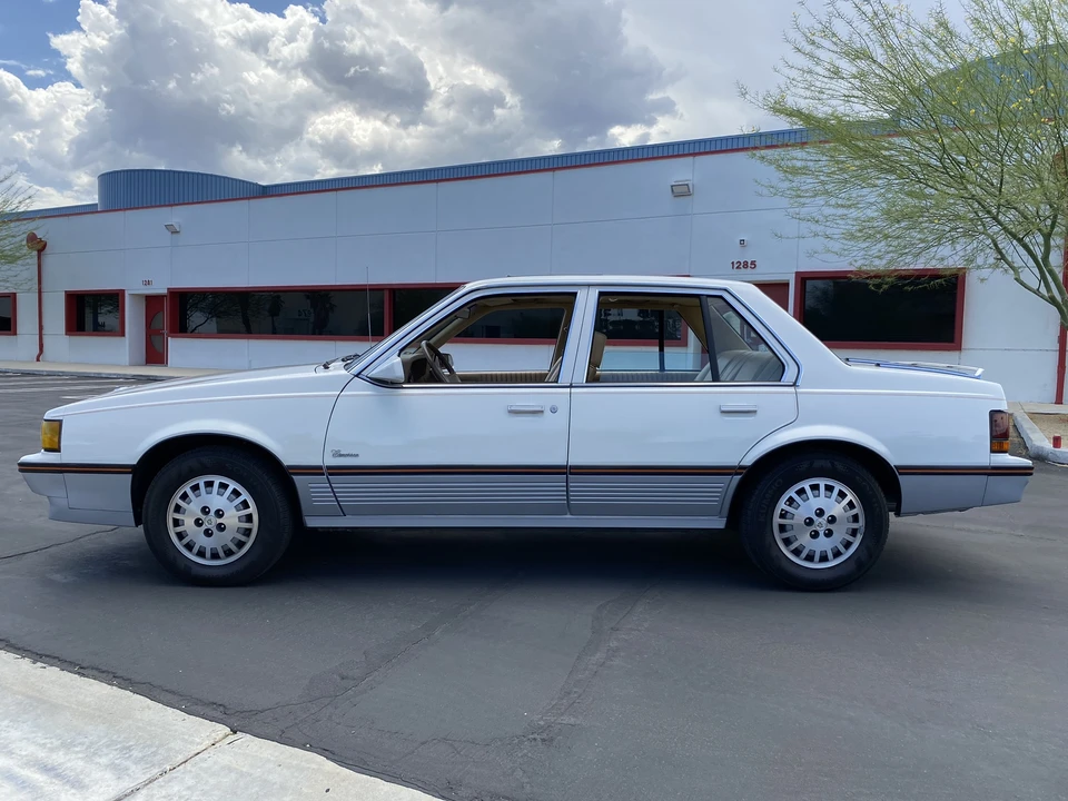 1986 Cadillac Cimarron - Image 7 of 31