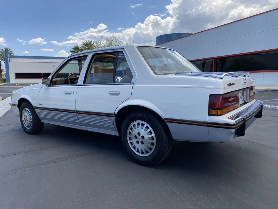 1986 Cadillac Cimarron - Image 9 of 31