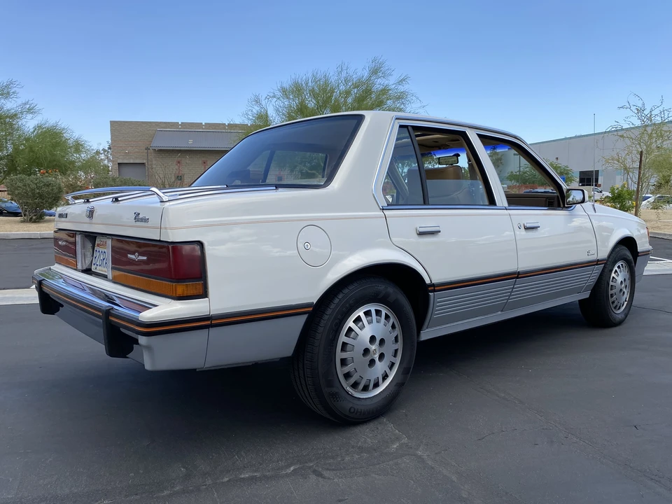 1986 Cadillac Cimarron - Image 13 of 31