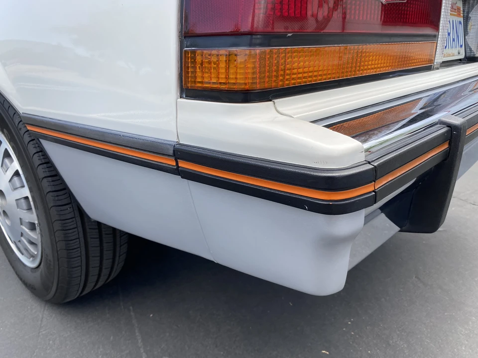 1986 Cadillac Cimarron - Image 22 of 31