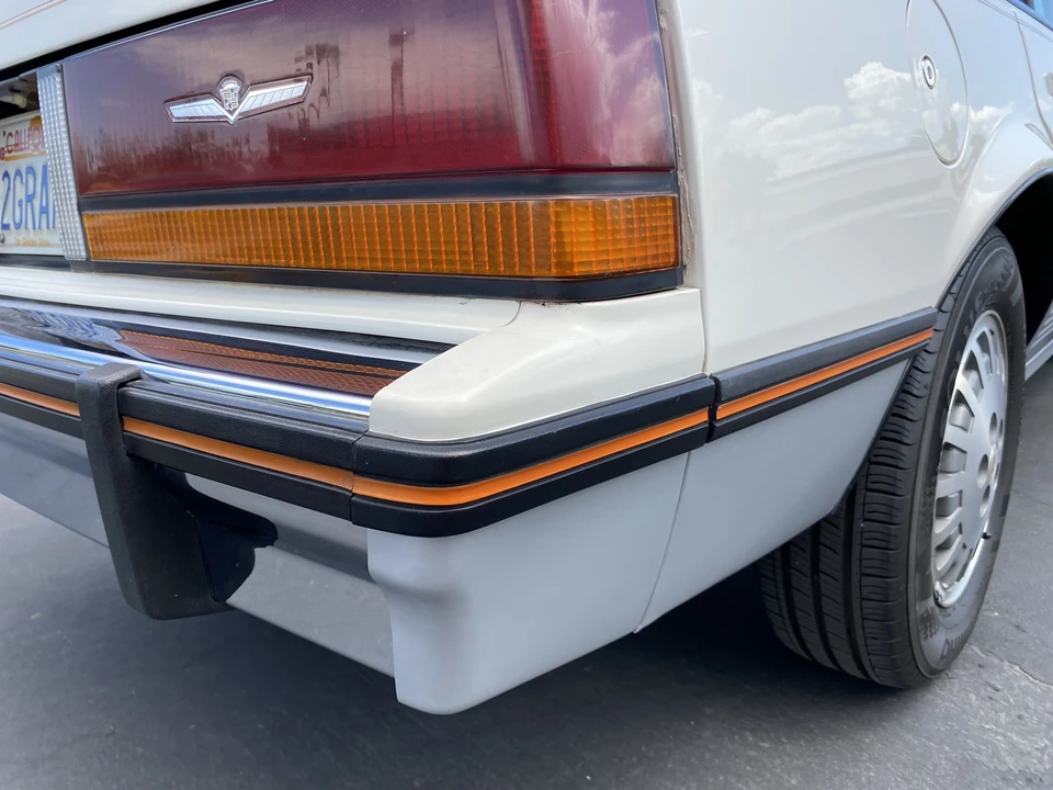 1986 Cadillac Cimarron - Image 23 of 31