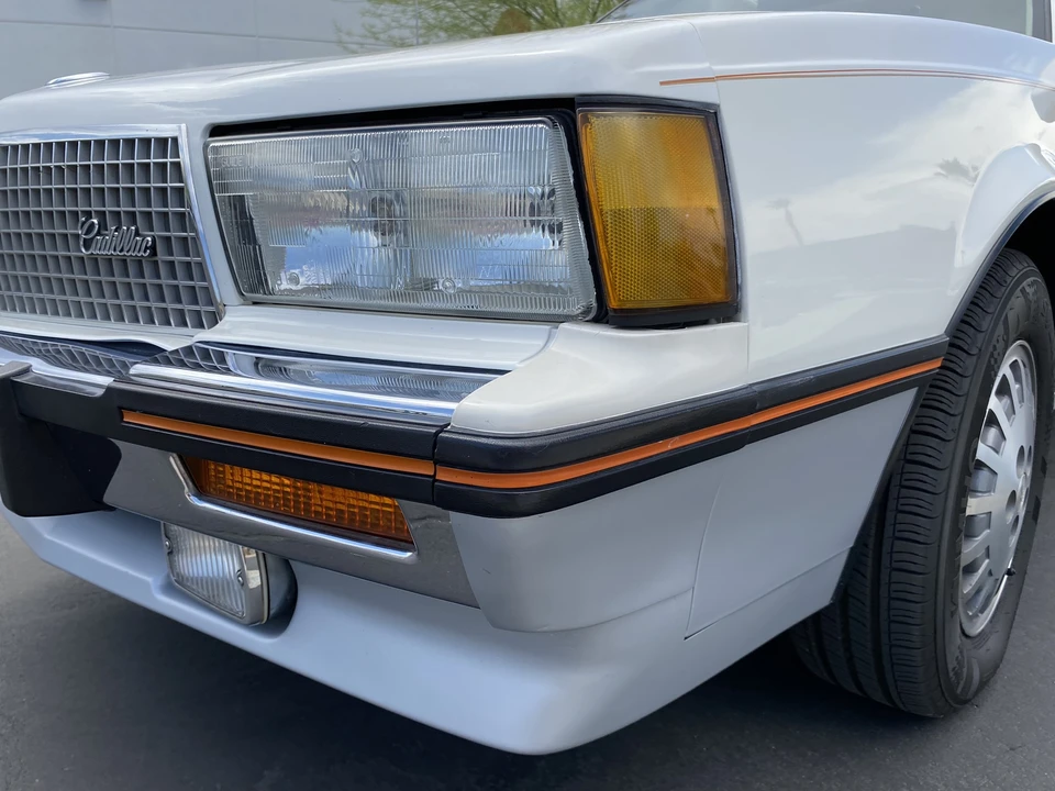 1986 Cadillac Cimarron - Image 28 of 31