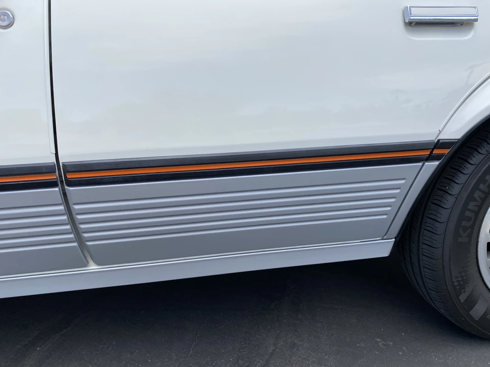 1986 Cadillac Cimarron - Image 17 of 31