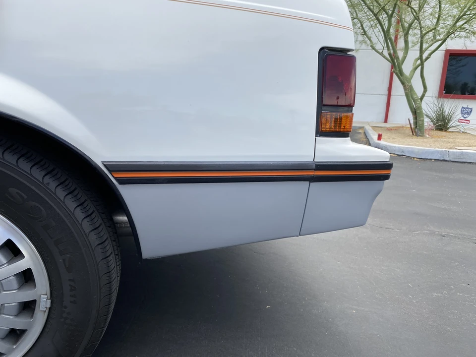1986 Cadillac Cimarron - Image 24 of 31