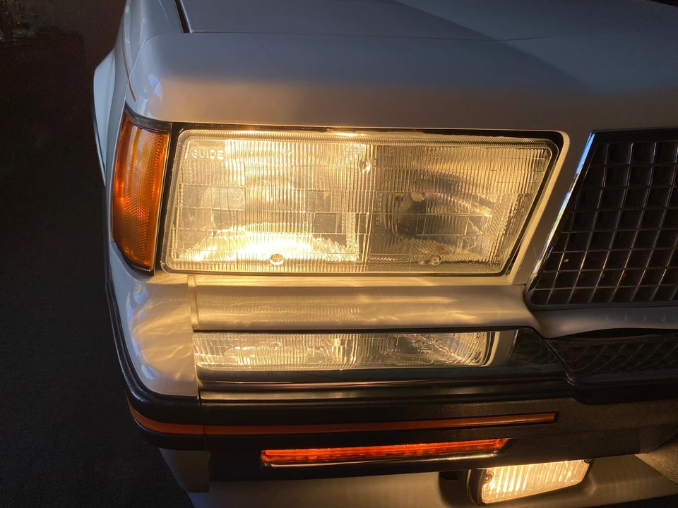 1986 Cadillac Cimarron - Image 29 of 31