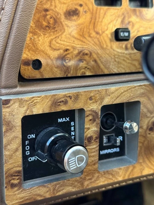 1986 Cadillac Cimarron - Image 21 of 21