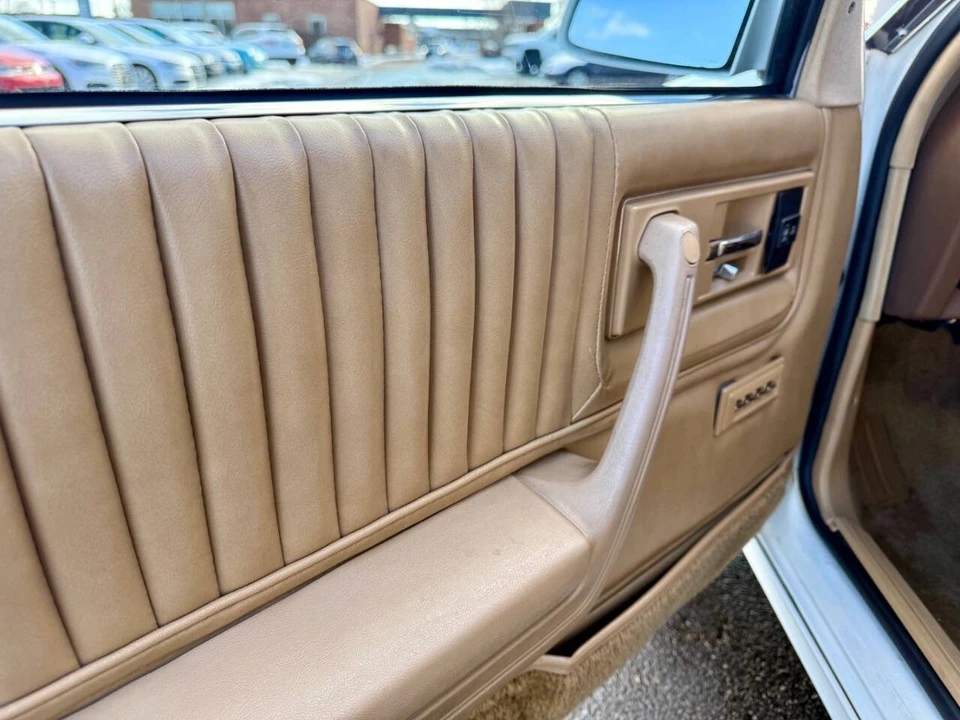 1986 Cadillac Cimarron - Image 12 of 21