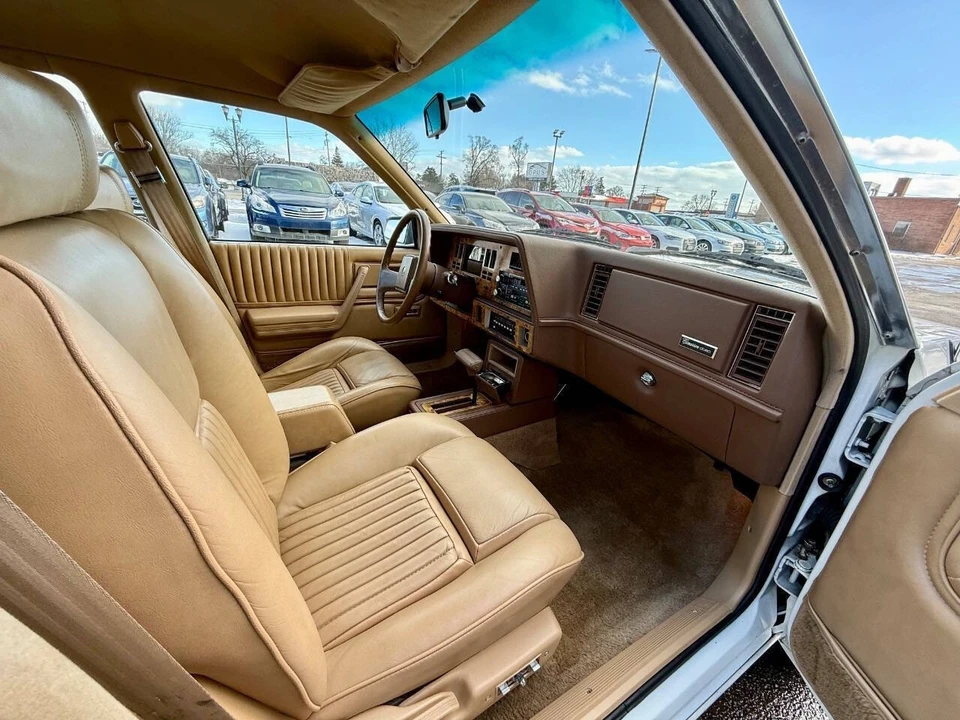 1986 Cadillac Cimarron - Image 15 of 21