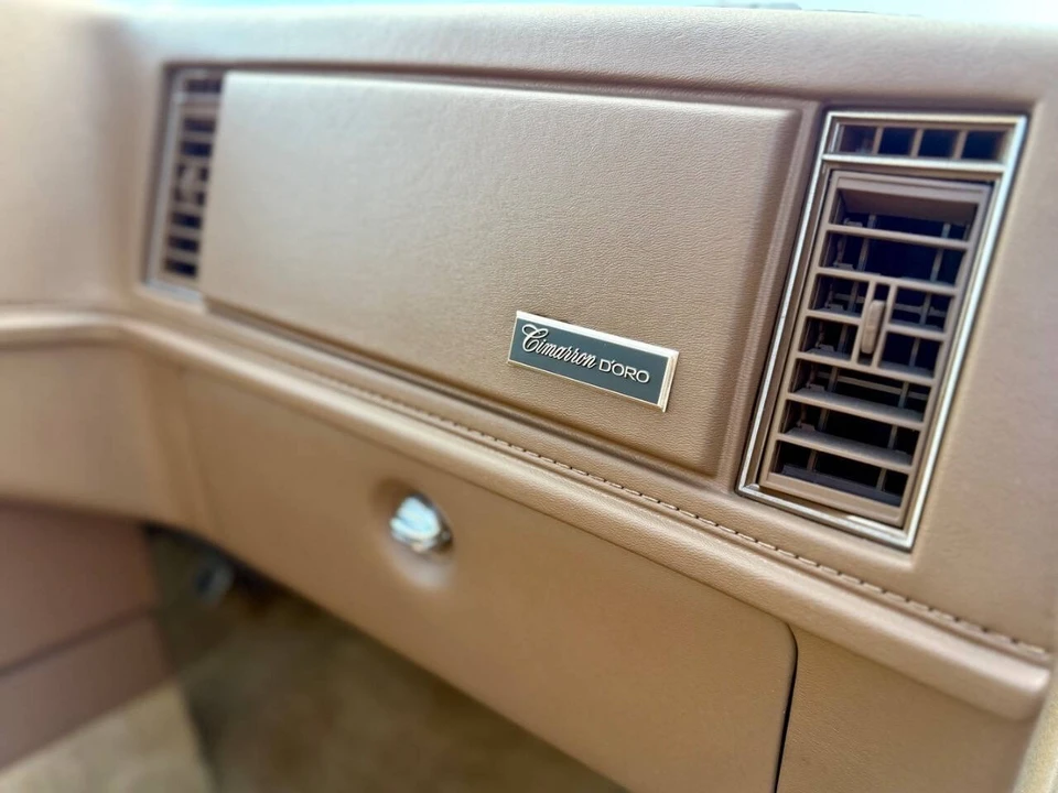1986 Cadillac Cimarron - Image 17 of 21