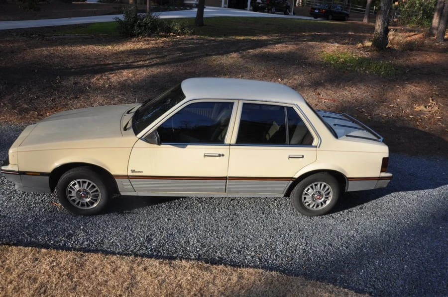 1986 Cadillac Cimarron - Image 2 of 10