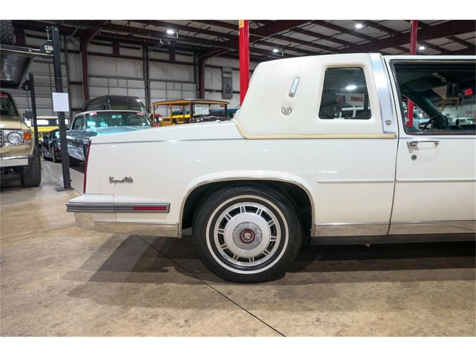 1986 Cadillac DeVille 6th Gen - Image 9 of 31