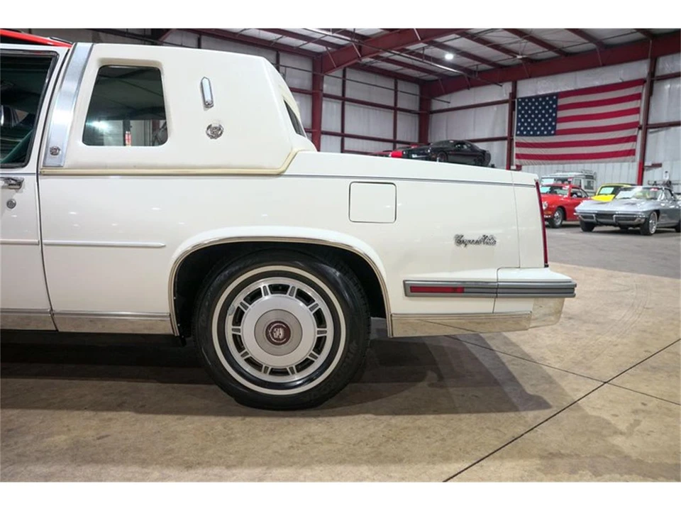 1986 Cadillac DeVille 6th Gen - Image 5 of 31