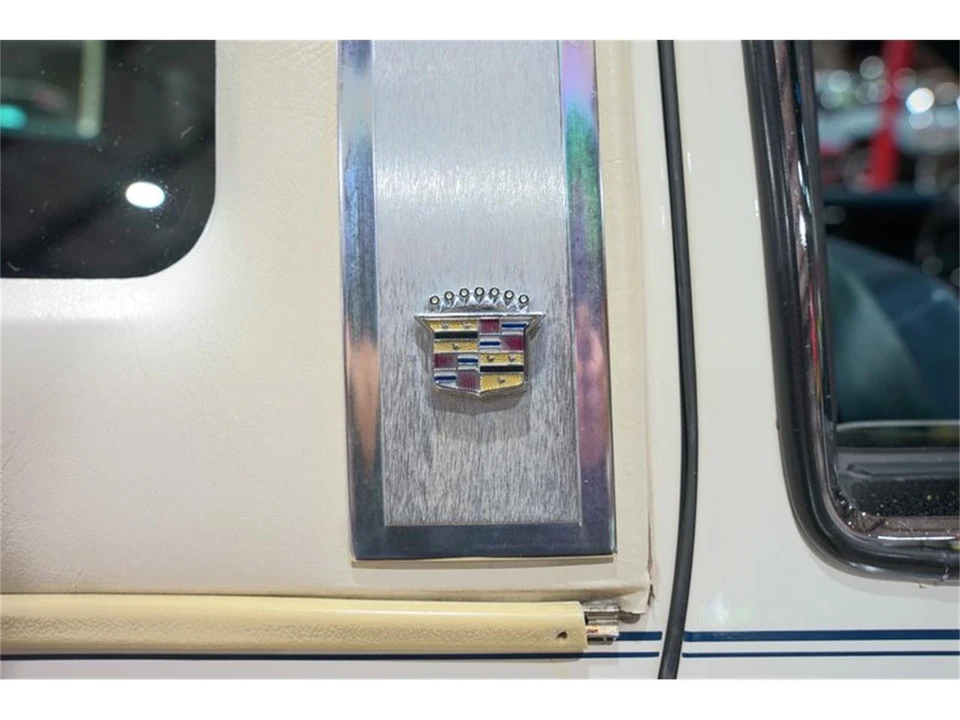 1986 Cadillac DeVille 6th Gen - Image 30 of 31