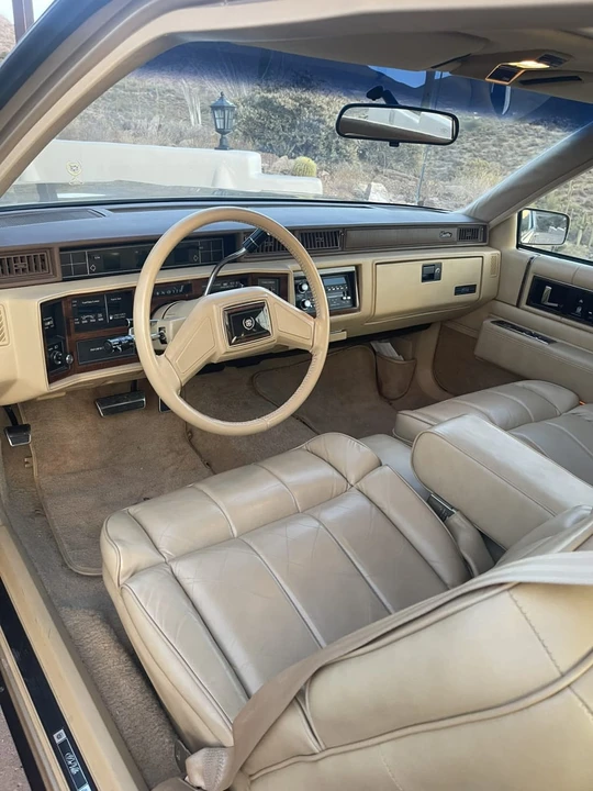1986 Cadillac DeVille 6th Gen - Image 6 of 16