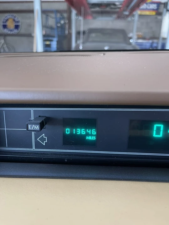 1986 Cadillac DeVille 6th Gen - Image 7 of 16