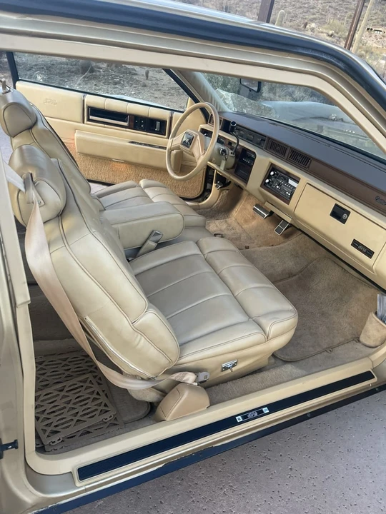 1986 Cadillac DeVille 6th Gen - Image 5 of 16