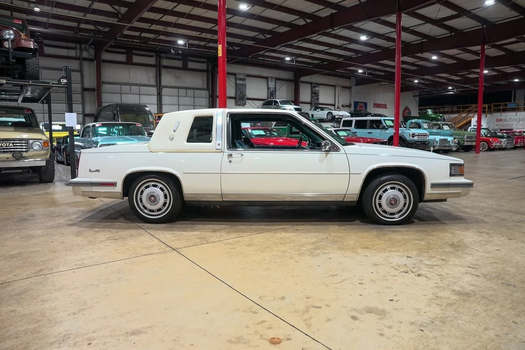 1986 Cadillac DeVille 6th Gen - Image 7 of 31