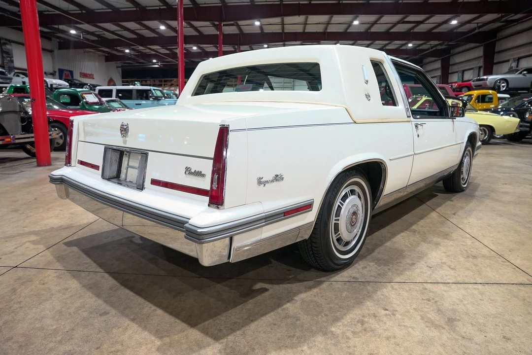 1986 Cadillac DeVille 6th Gen - Image 5 of 31