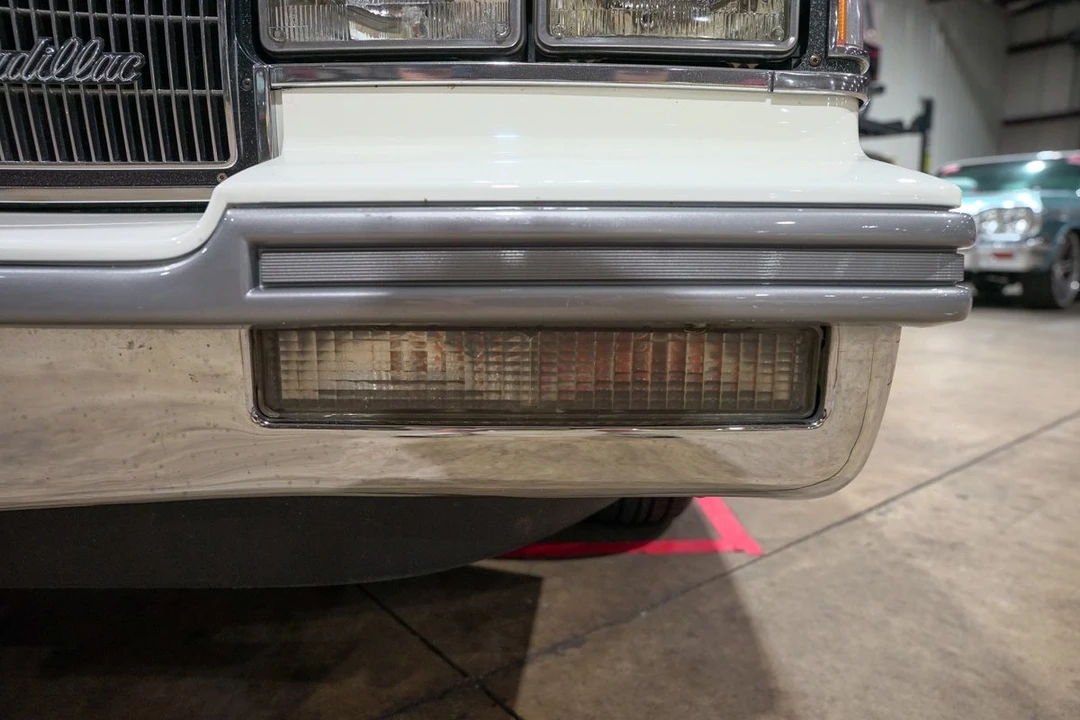 1986 Cadillac DeVille 6th Gen - Image 29 of 31
