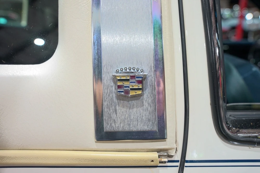 1986 Cadillac DeVille 6th Gen - Image 21 of 31