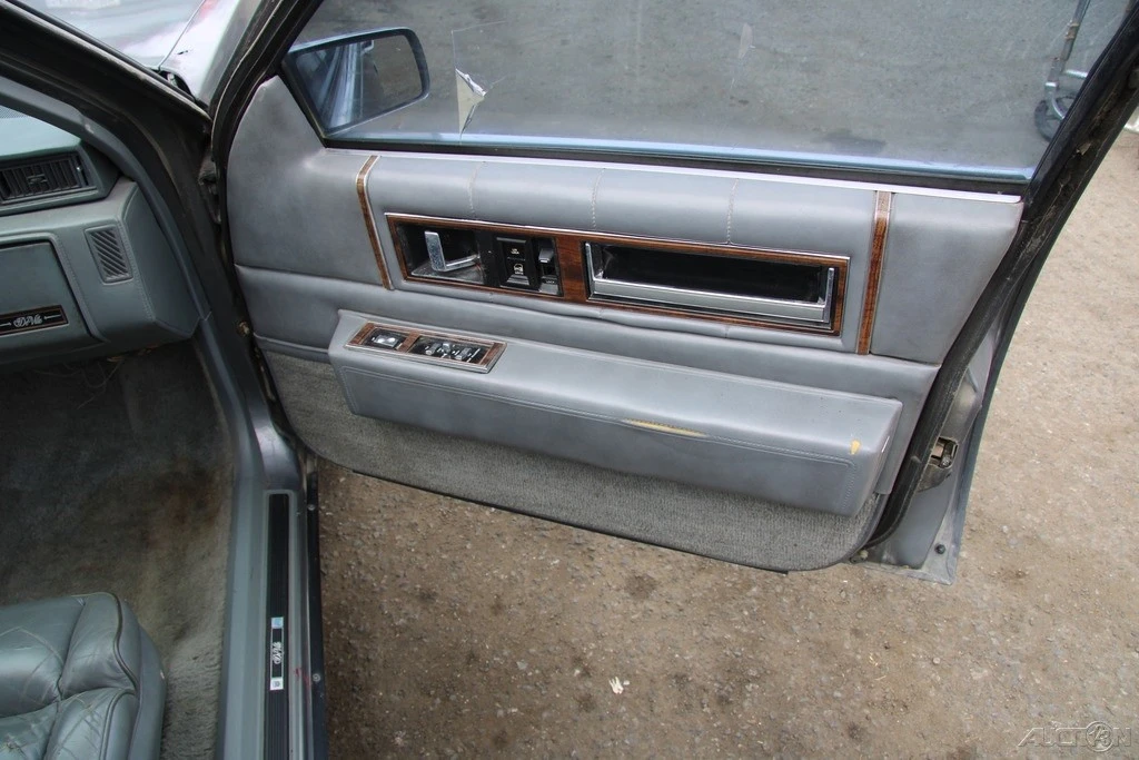 1986 Cadillac DeVille 6th Gen - Image 23 of 24