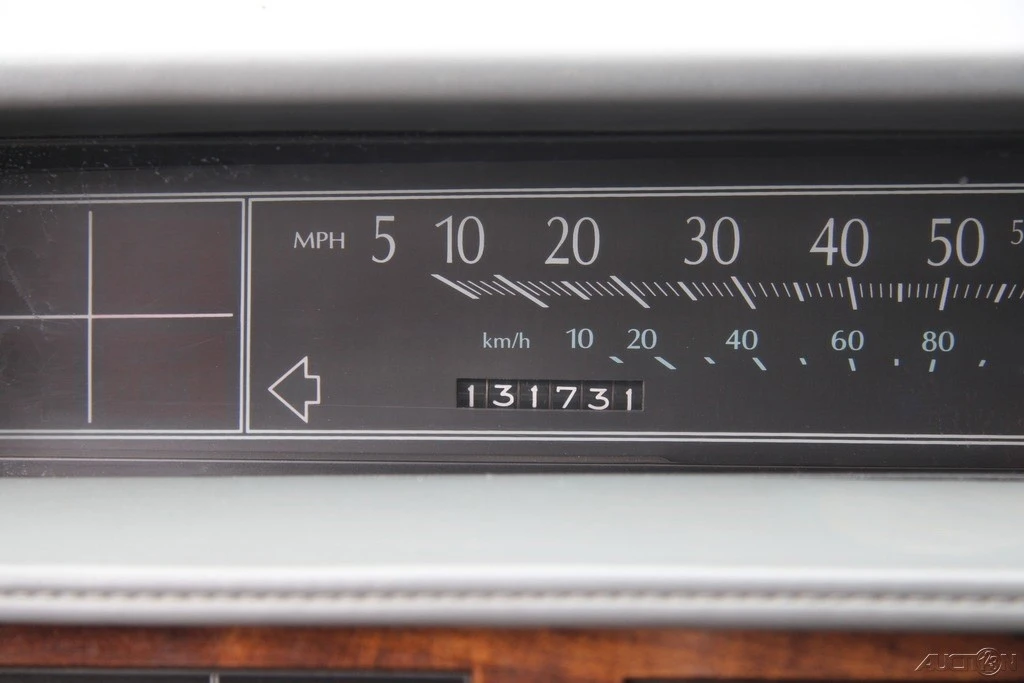 1986 Cadillac DeVille 6th Gen - Image 17 of 24