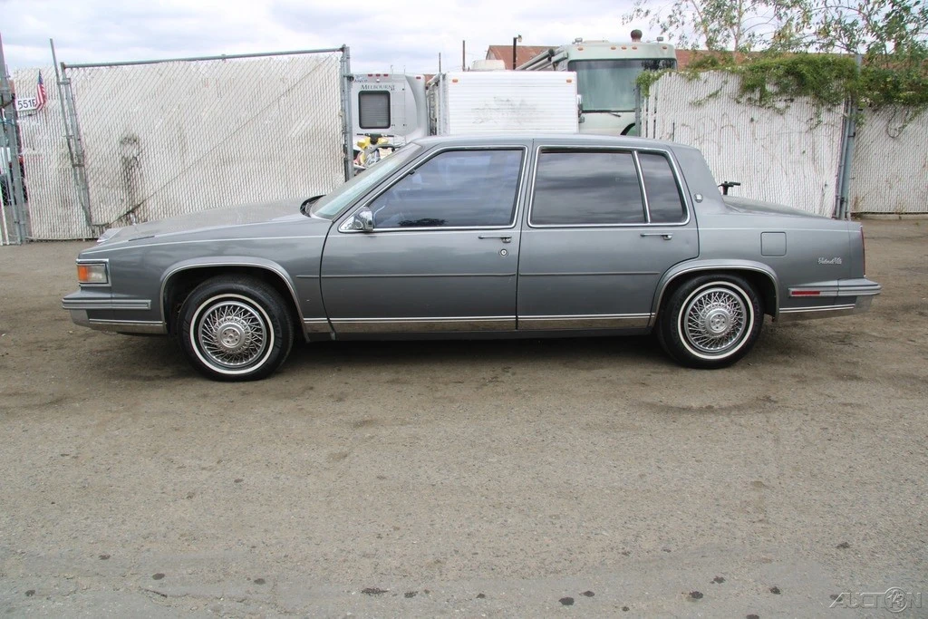 1986 Cadillac DeVille 6th Gen - Image 3 of 24
