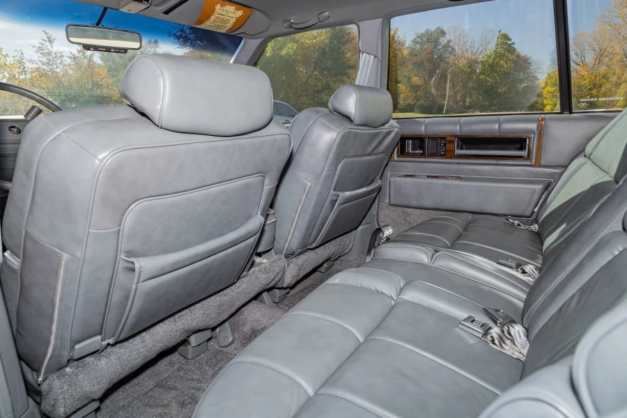 1986 Cadillac DeVille 6th Gen - Image 24 of 31