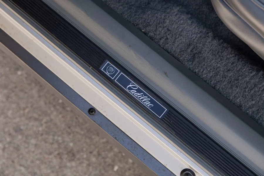 1986 Cadillac DeVille 6th Gen - Image 22 of 31