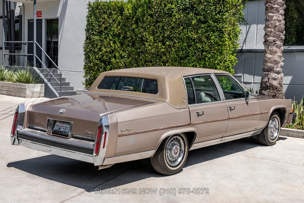 1986 Cadillac Fleetwood - Image 5 of 12