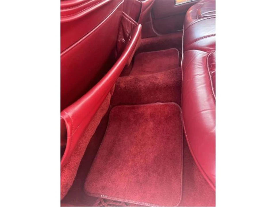 1986 Cadillac Fleetwood - Image 6 of 21