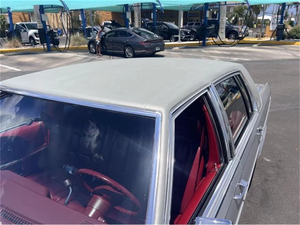 1986 Cadillac Fleetwood - Image 20 of 21