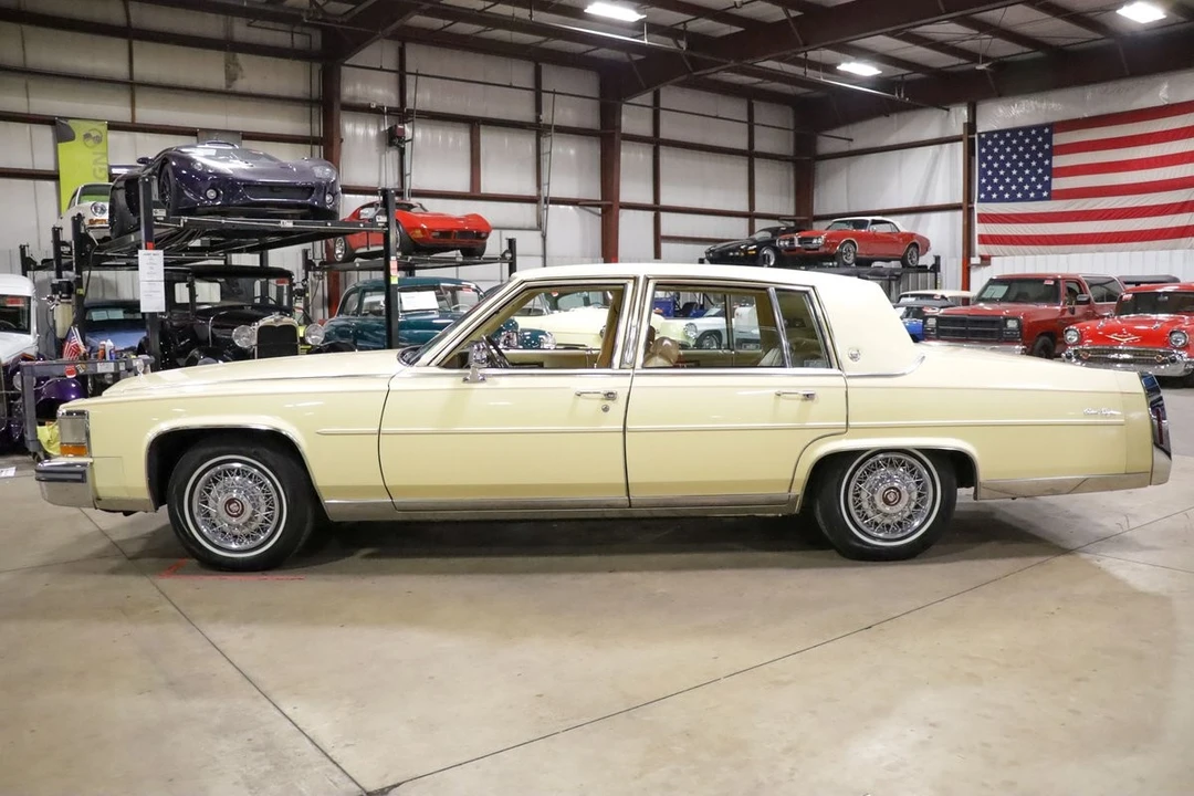 1986 Cadillac Fleetwood - Image 4 of 12