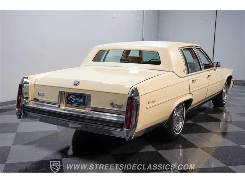 1986 Cadillac Fleetwood - Image 10 of 31