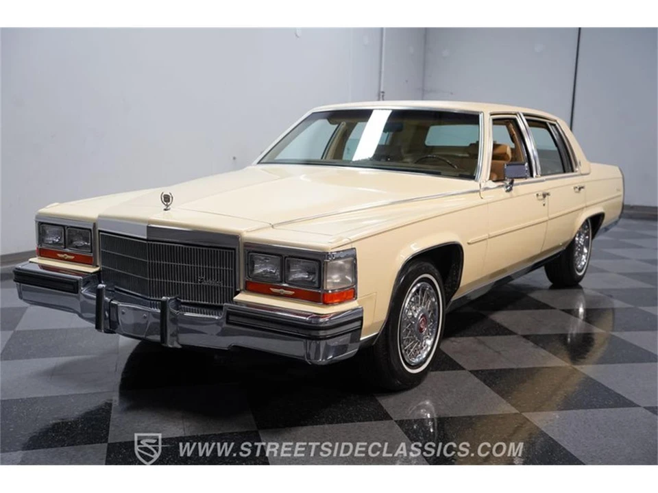 1986 Cadillac Fleetwood - Image 16 of 31