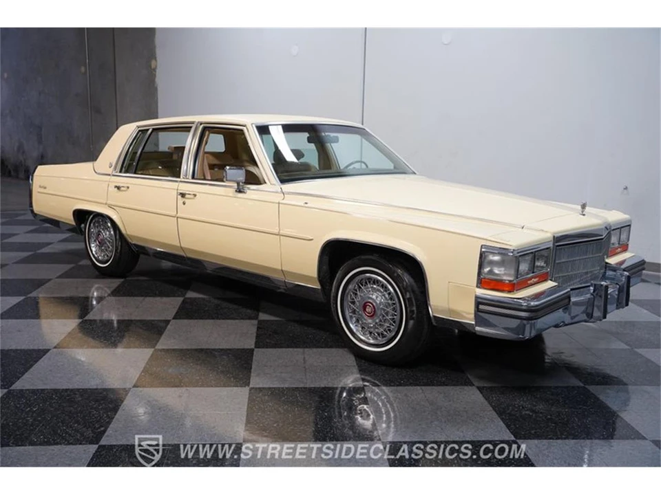 1986 Cadillac Fleetwood - Image 13 of 31