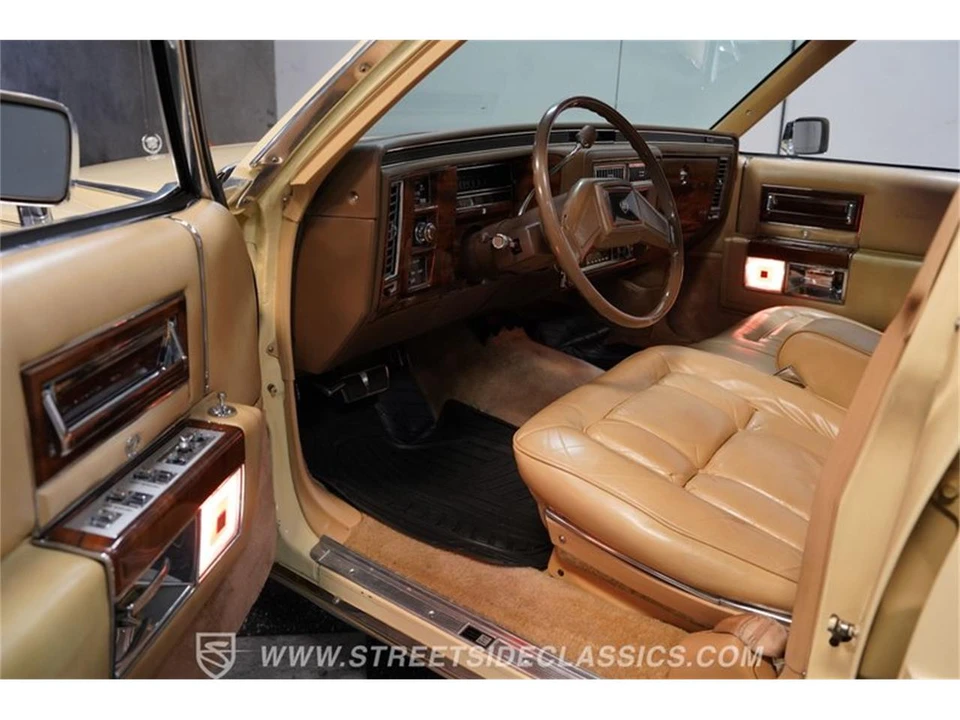 1986 Cadillac Fleetwood - Image 4 of 31