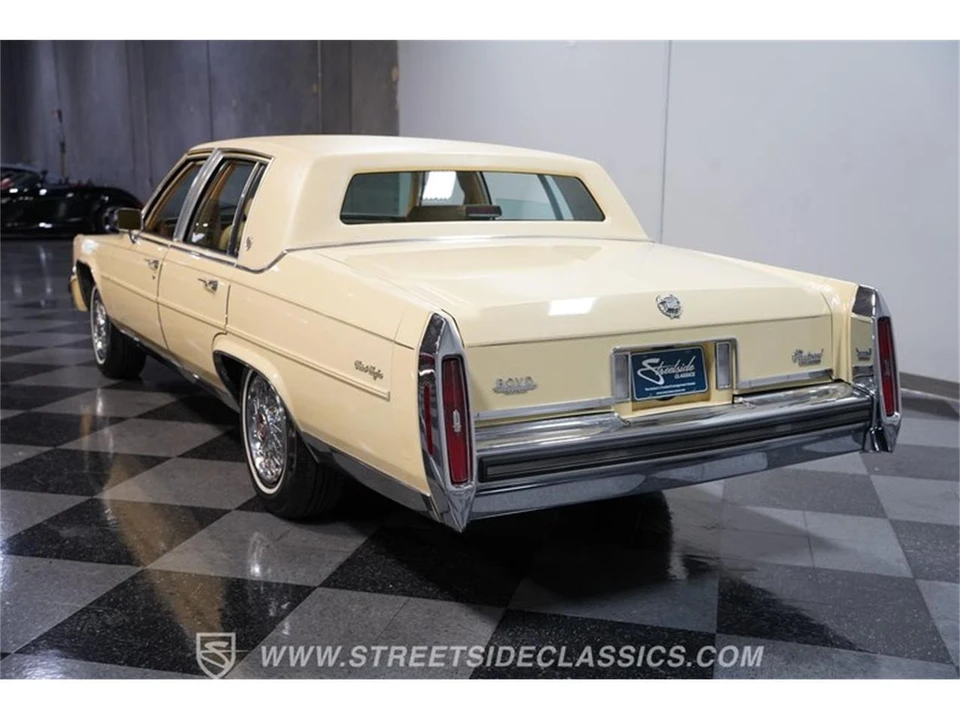 1986 Cadillac Fleetwood - Image 8 of 31