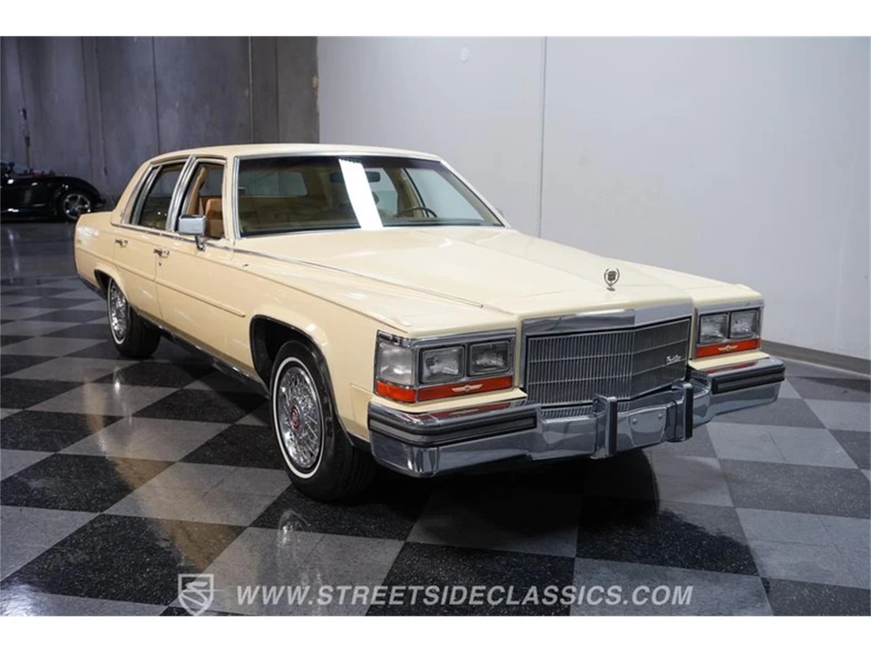 1986 Cadillac Fleetwood - Image 14 of 31