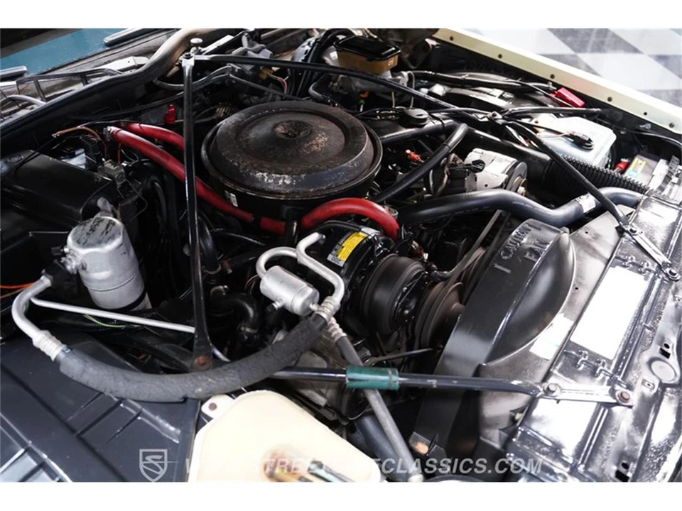 1986 Cadillac Fleetwood - Image 26 of 31
