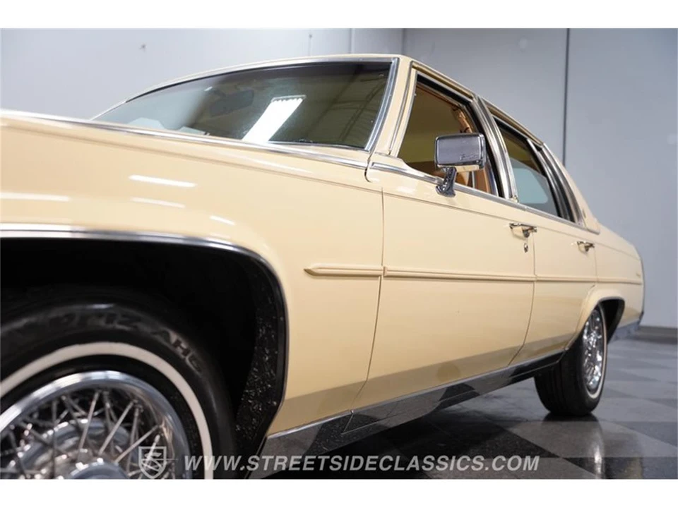 1986 Cadillac Fleetwood - Image 18 of 31