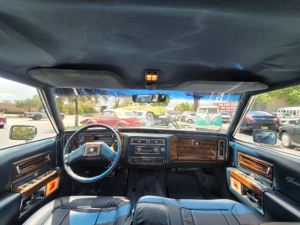 1986 Cadillac Fleetwood - Image 20 of 23