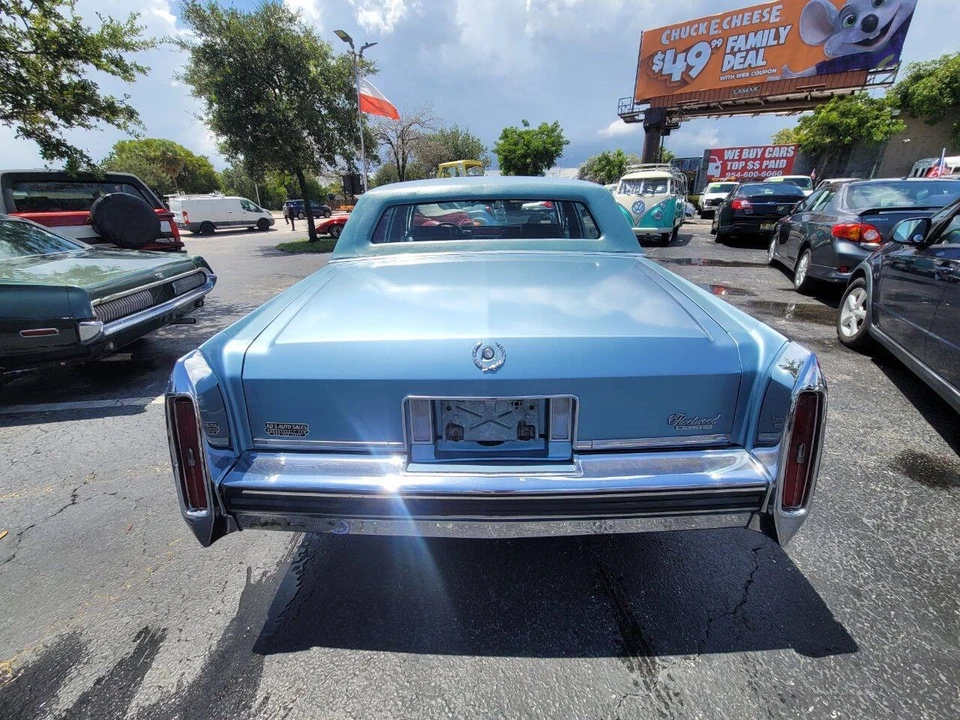 1986 Cadillac Fleetwood - Image 5 of 23