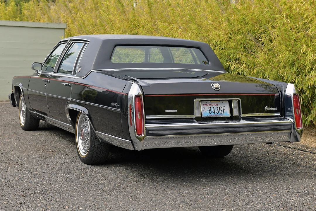 1986 Cadillac Fleetwood - Image 12 of 31