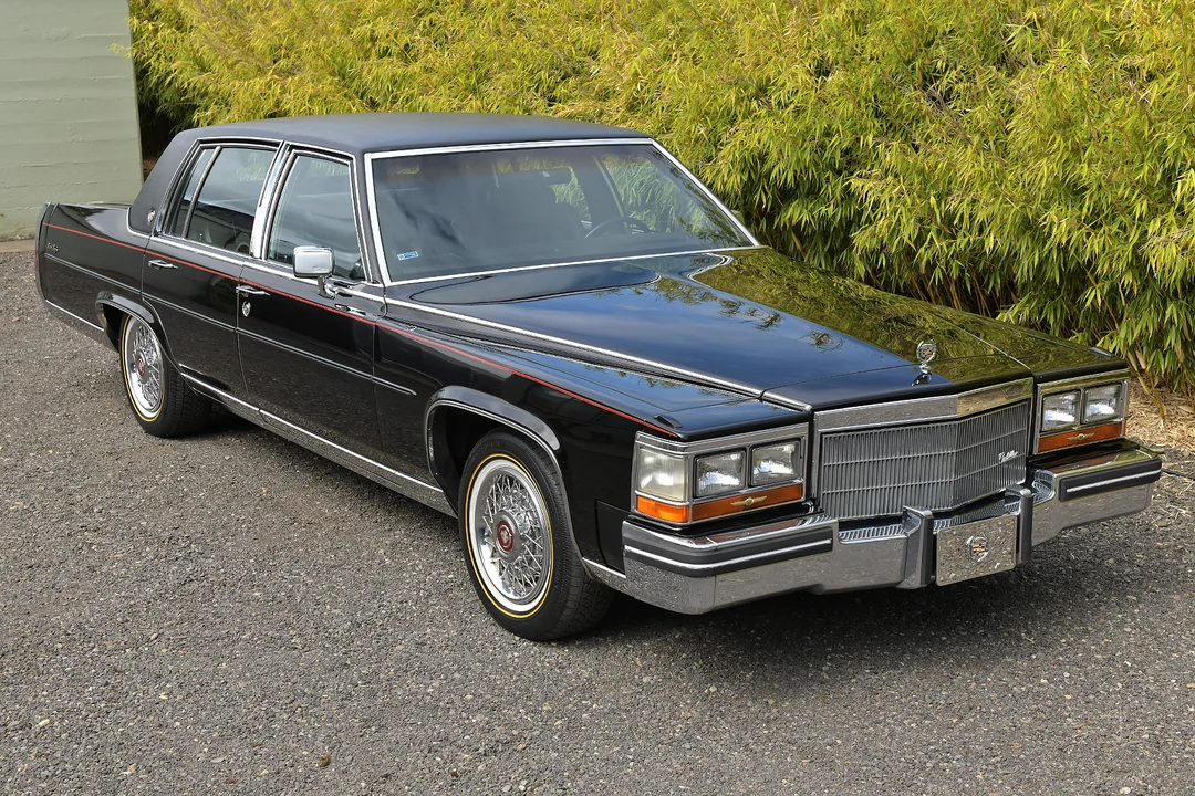 1986 Cadillac Fleetwood - Image 22 of 31