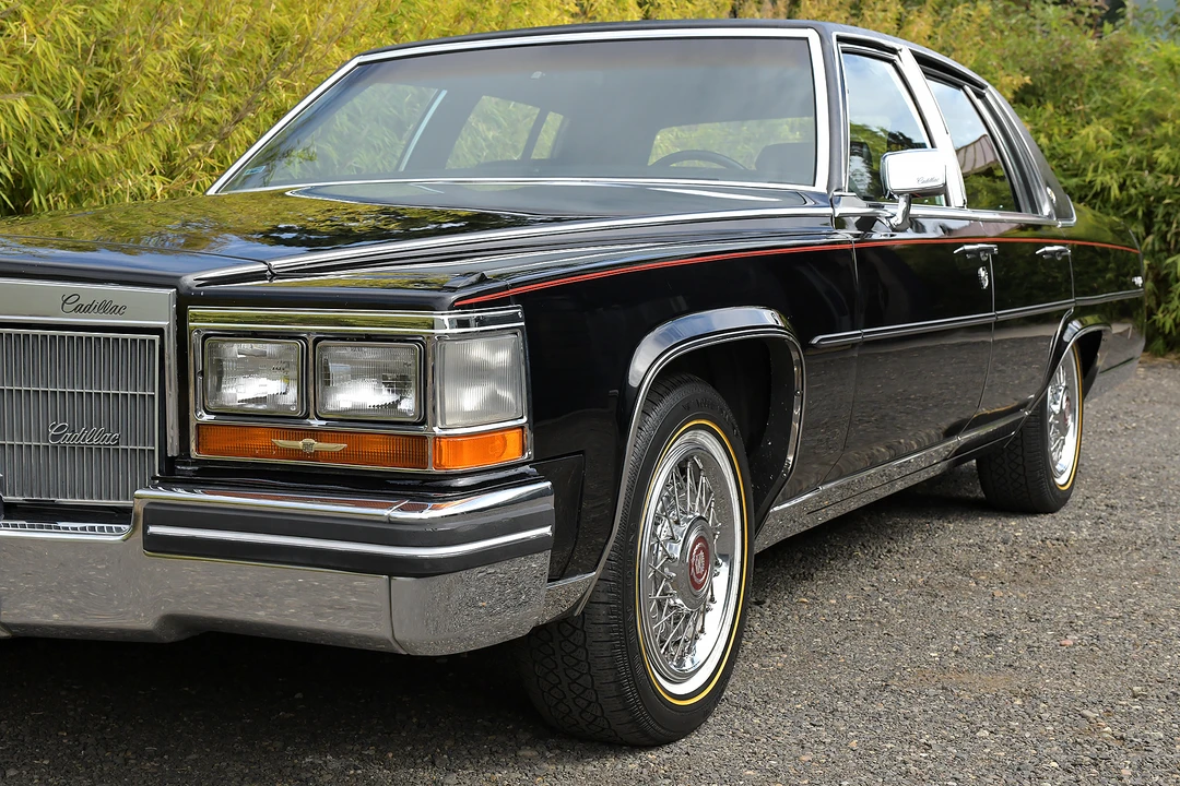 1986 Cadillac Fleetwood - Image 3 of 31