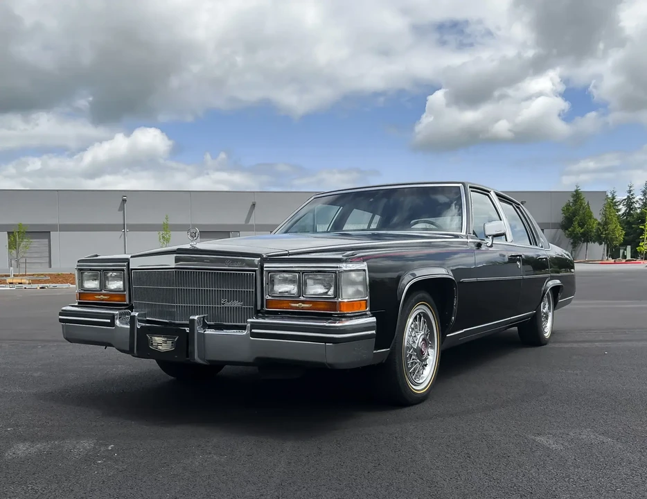 1986 Cadillac Fleetwood - Image 6 of 6